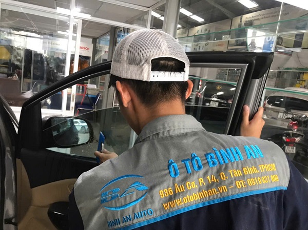 Dán phim cách nhiệt